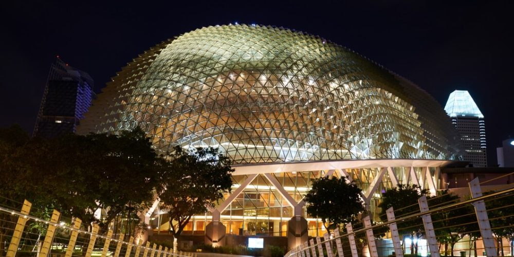 night-amazing-complex-business-urban_1122-1704